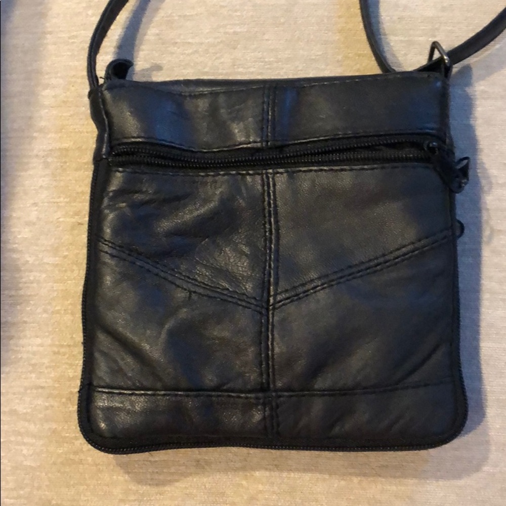 Purse - Picture 2 of 4